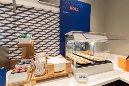 Holiday Inn Express Absecon-Atlantic City Area an IHG Hotel - image 14