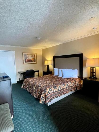 Economy Motel - image 13