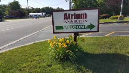 Atrium Inn & Suites - image 9