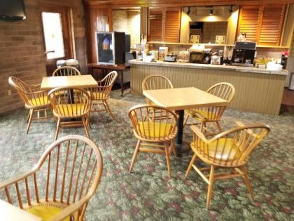 Raintree Inn - image 14