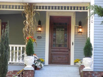 Adair Manor Bed & Breakfast