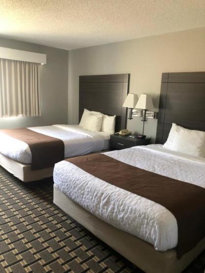 Adams Inn and Suites - image 13