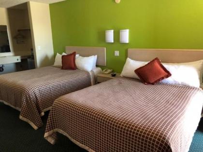 California Inn Hotel and Suites Adelanto US 395 - image 3