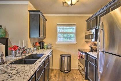 Updated Grand Lake Cottage with Patio and Pool Access! - image 15