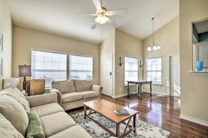 Spacious Townhome Walk to Lake and Restaurant! - image 15