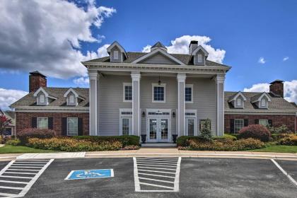 Spacious Townhome Walk to Lake and Restaurant! - image 9