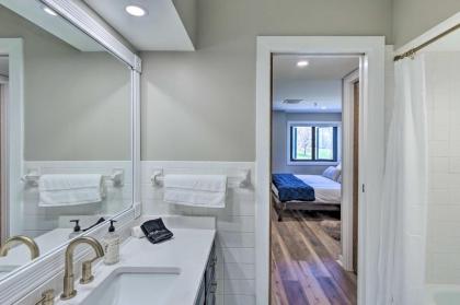 Modern Condo at Shangri La Golf Boat Fish! - image 14