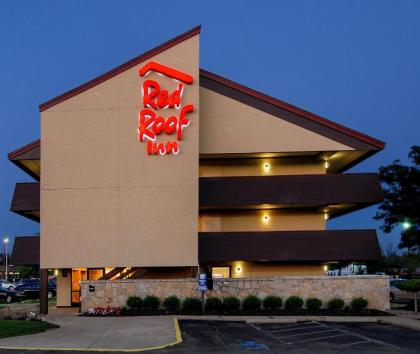 Red Roof Inn Akron - image 2