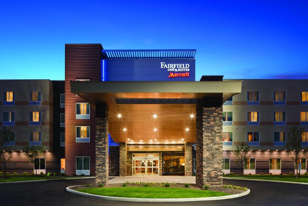 Fairfield Inn & Suites by Marriott Akron Fairlawn - main image