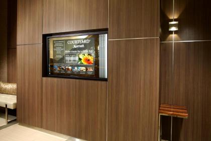 Courtyard by Marriott Akron Downtown - image 13