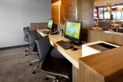 Courtyard by Marriott Akron Downtown - image 5