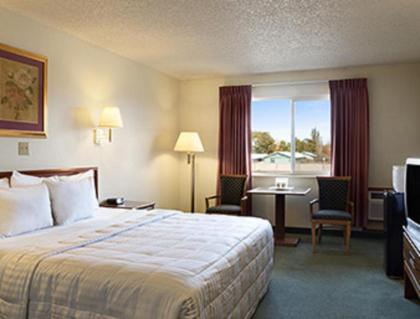 Days Inn by Wyndham Alamosa - image 11