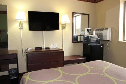 Knights Inn Albany - image 11