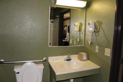 Knights Inn Albany - image 9