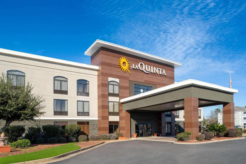 La Quinta Inn & Suites by Wyndham-Albany GA - main image