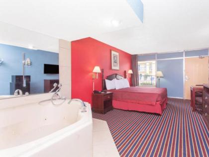 Days Inn by Wyndham Albany - image 8