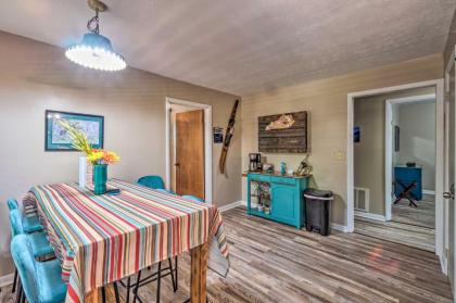 Lake View Escape - 1 Mile From Wisdom Dock! - image 14