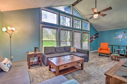 Lake View Escape - 1 Mile From Wisdom Dock! - image 9