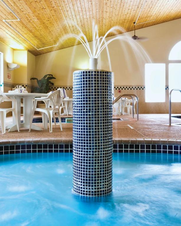 Country Inn & Suites by Radisson Albertville MN - image 2