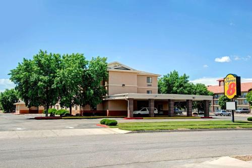 Super 8 by Wyndham Albuquerque West/Coors Blvd - main image