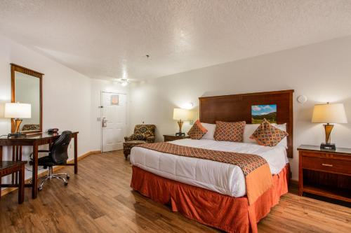 Sandia Peak Inn at Old Town Albuquerque - image 4
