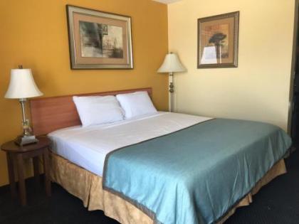 Travelodge by Wyndham Albuquerque East - image 1