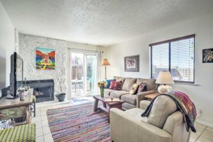 Albuquerque townhome with Patio and mountain Views