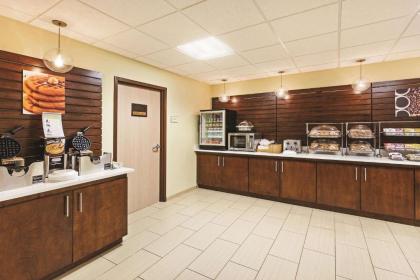 La Quinta by Wyndham Knoxville Airport - image 12