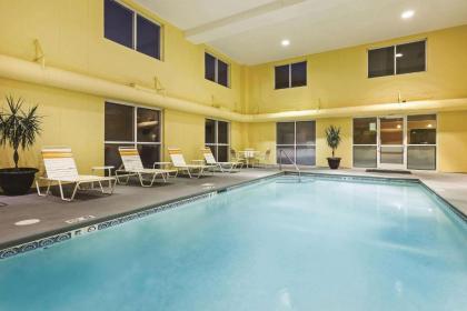 La Quinta by Wyndham Knoxville Airport - image 3