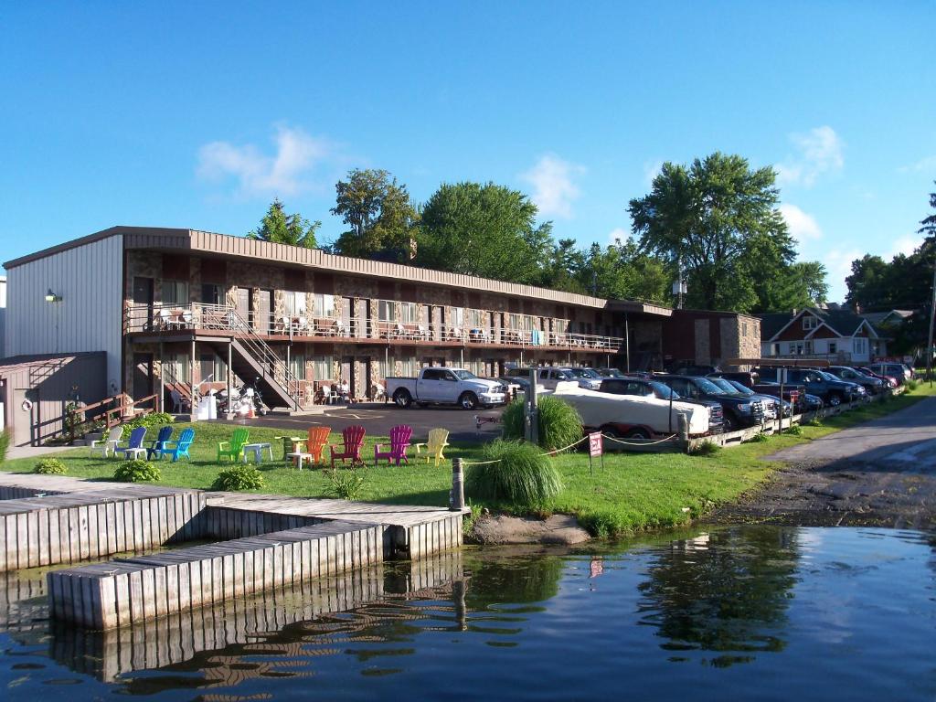 Otter Creek Inn - main image