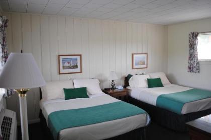 Rock Ledge Motel - image 10