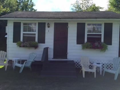 Rock Ledge Motel - image 15