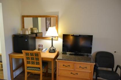 The Ship Motel - image 15