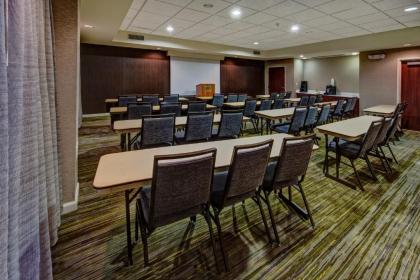 Courtyard by Marriott Alexandria - image 8