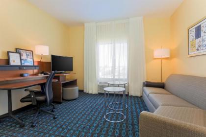 Fairfield Inn & Suites by Marriott Alexandria - image 14