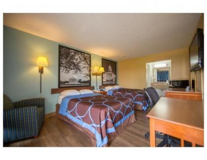 Super 8 by Wyndham Alexandria/Washington D.C. Area - image 2