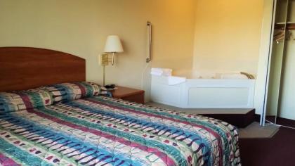 Budget Host Inn - image 9