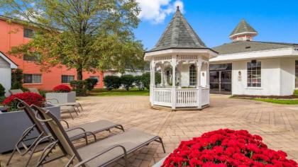 Best Western Greenfield Inn - image 14