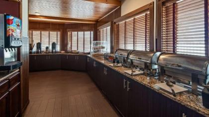 Best Western Greenfield Inn - image 16