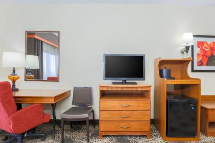 Hampton Inn & Suites Dallas-Allen - image 10