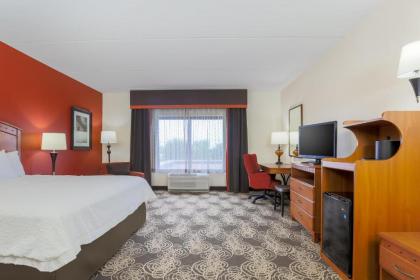 Hampton Inn & Suites Dallas-Allen - image 11
