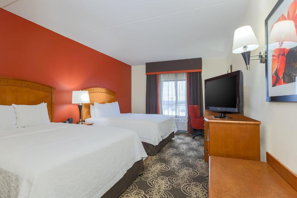 Hampton Inn & Suites Dallas-Allen - image 7