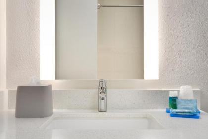 Holiday Inn Express Hotel & Suites Allen North-Event Center - image 12