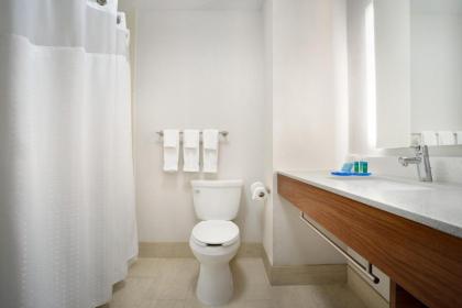 Holiday Inn Express Hotel & Suites Allen North-Event Center - image 16