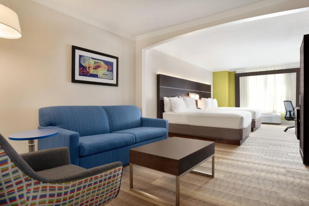 Holiday Inn Express Hotel & Suites Allen North-Event Center - image 7