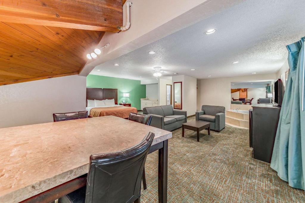 Quality Inn Allen - Plano East - image 4