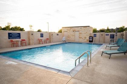 Tru By Hilton Allen Dallas Tx - image 6