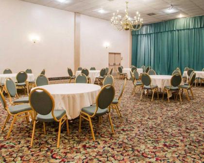 Parkview Inn and Conference Center - image 10