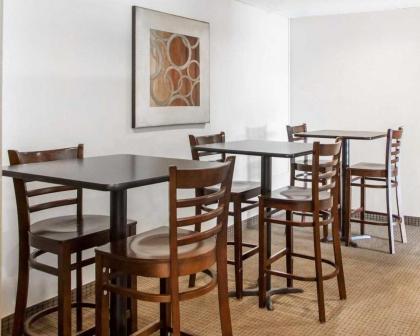 Parkview Inn and Conference Center - image 15