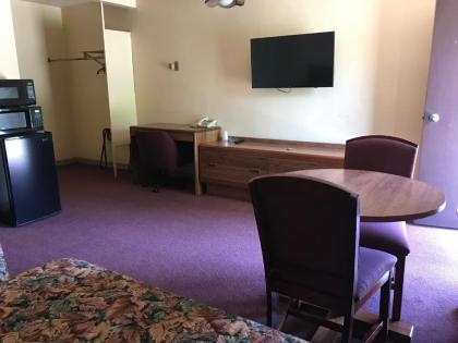 Allenwood Motel - image 14